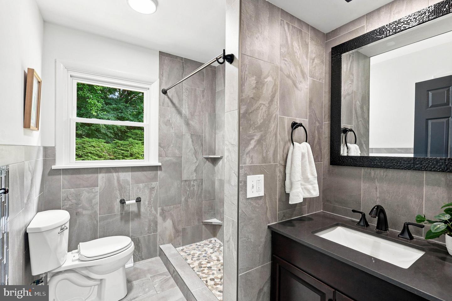 1125 Harriet Ave Property Photo 12