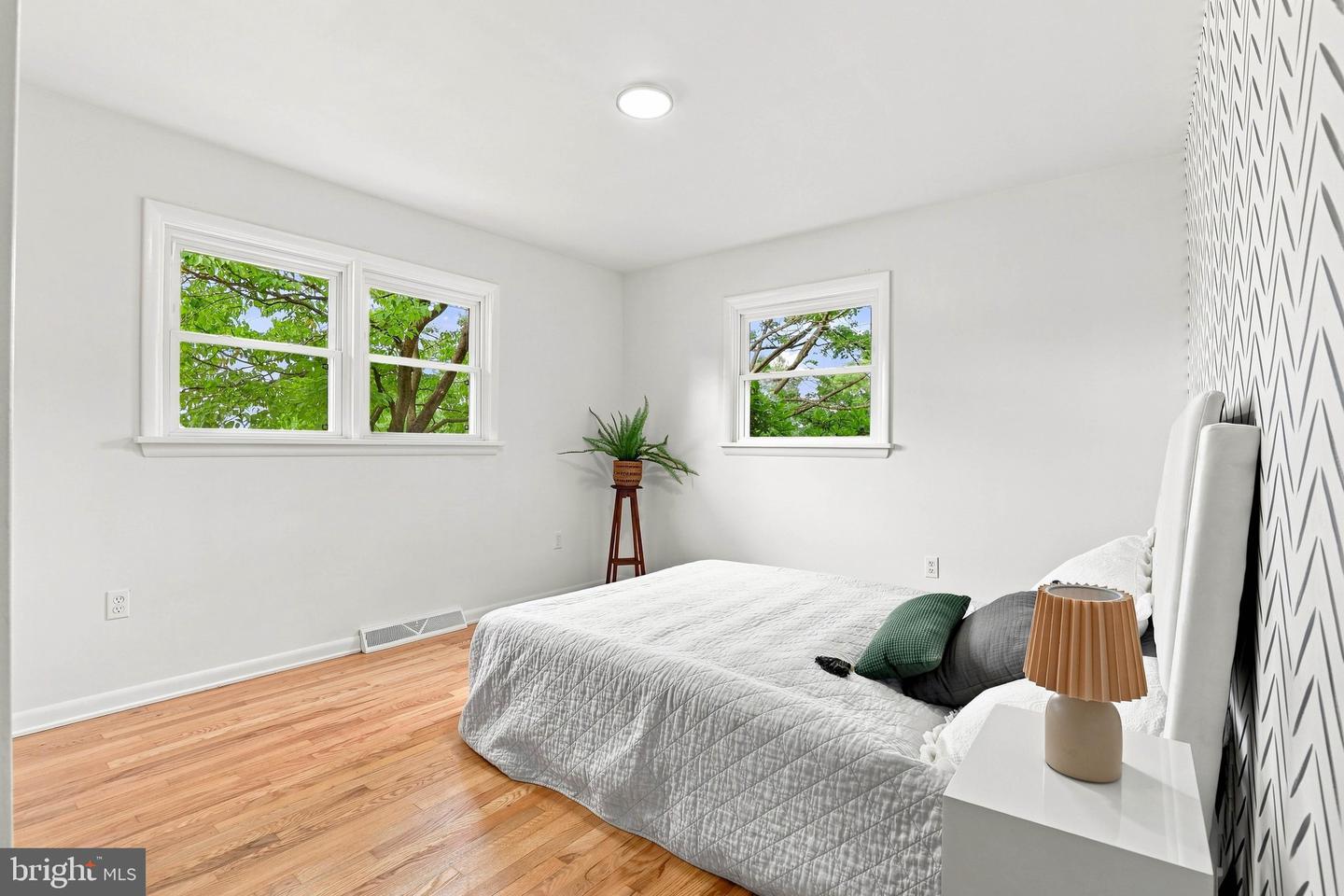 1125 Harriet Ave Property Photo 14