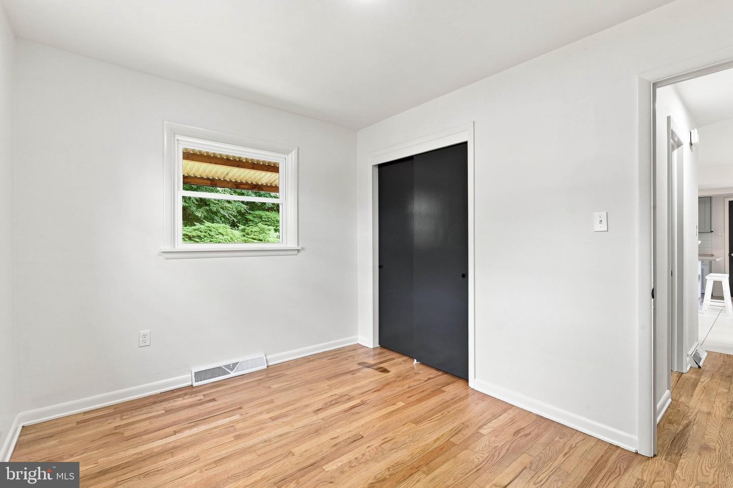 1125 Harriet Ave Property Photo 17