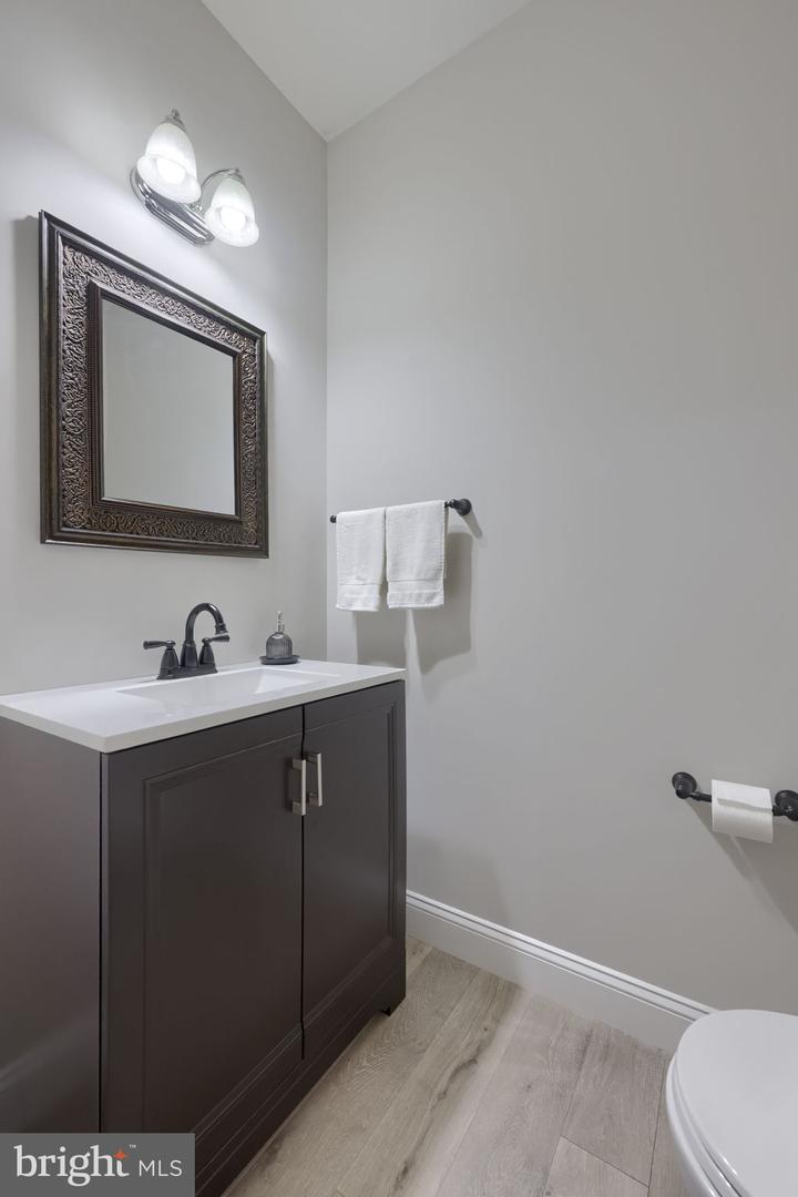 111 Crimson Ln Property Photo 21