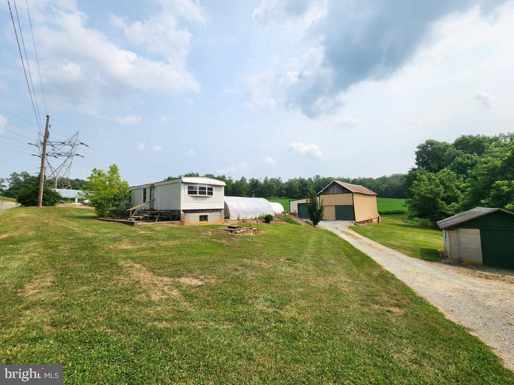 36 Old River Rd Property Photo 1