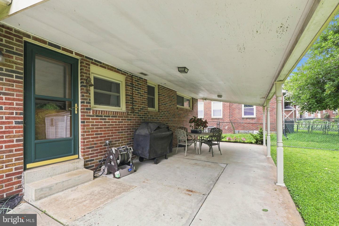 821 Ridge Ave Property Photo 25