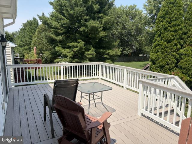 232 Charlan Blvd Property Photo 7