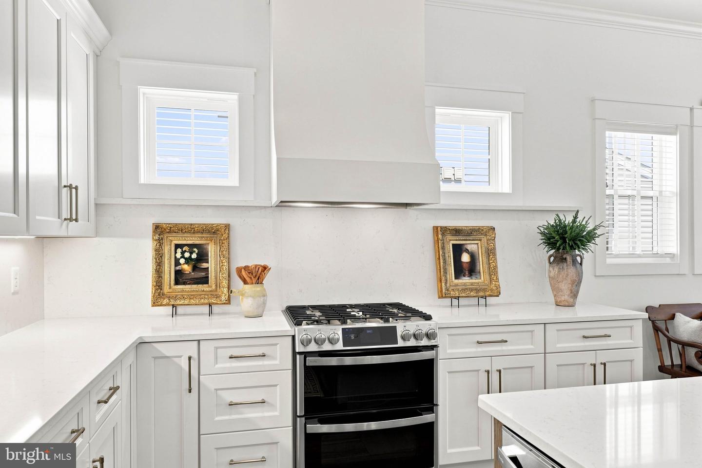 1890 Emerald Way Property Photo 27