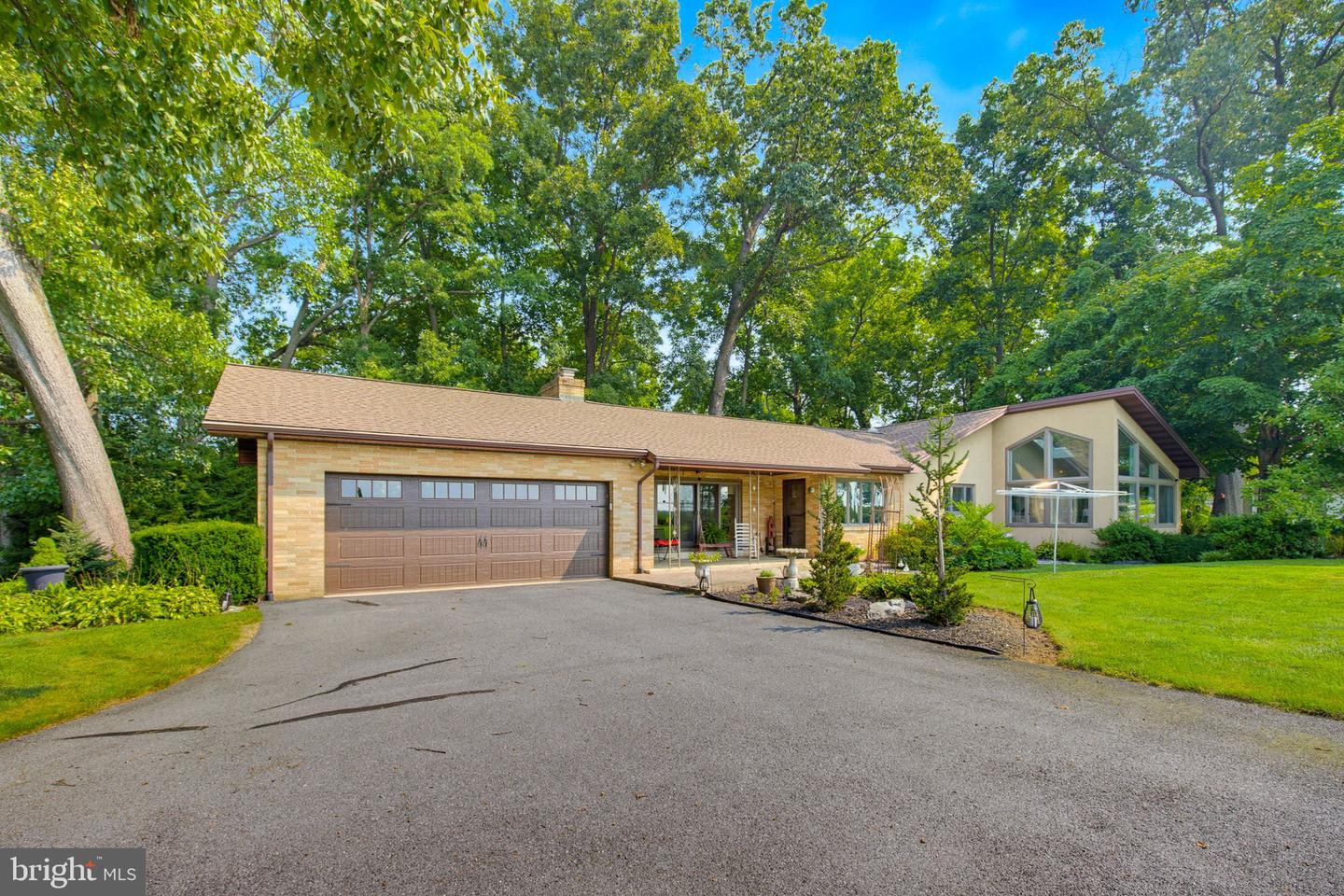 1772 Becker Rd Property Photo 1