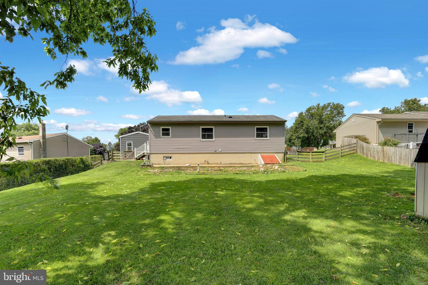 138 Eleanor Dr Property Photo 8