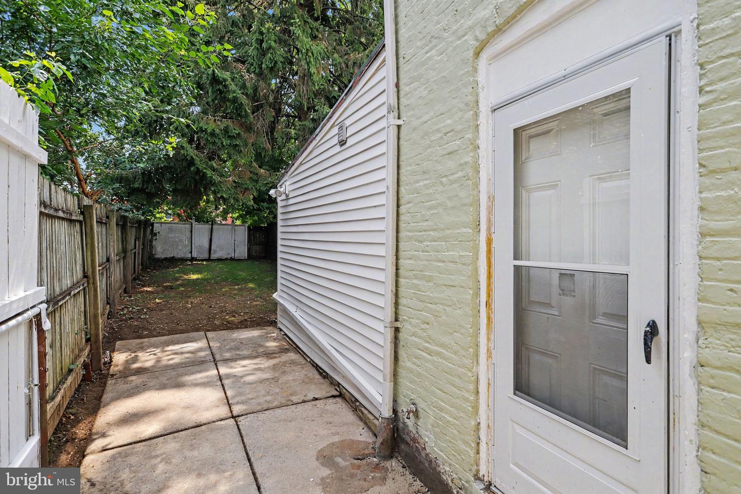 428 Lafayette St Property Photo 24