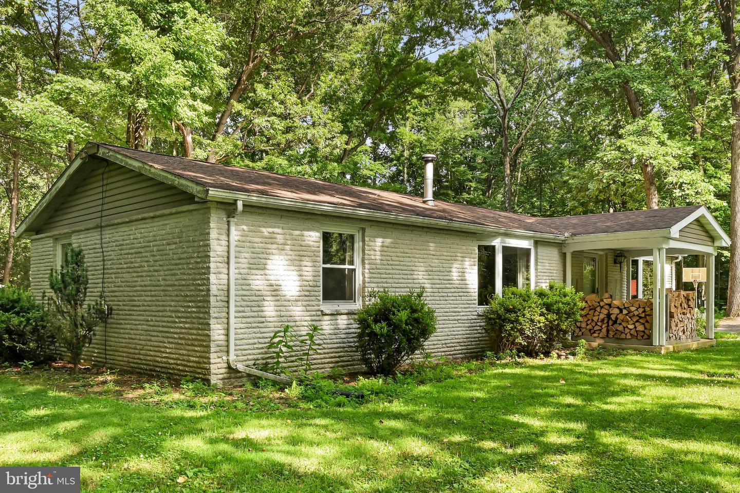 233 Acorn Ln Property Photo 15