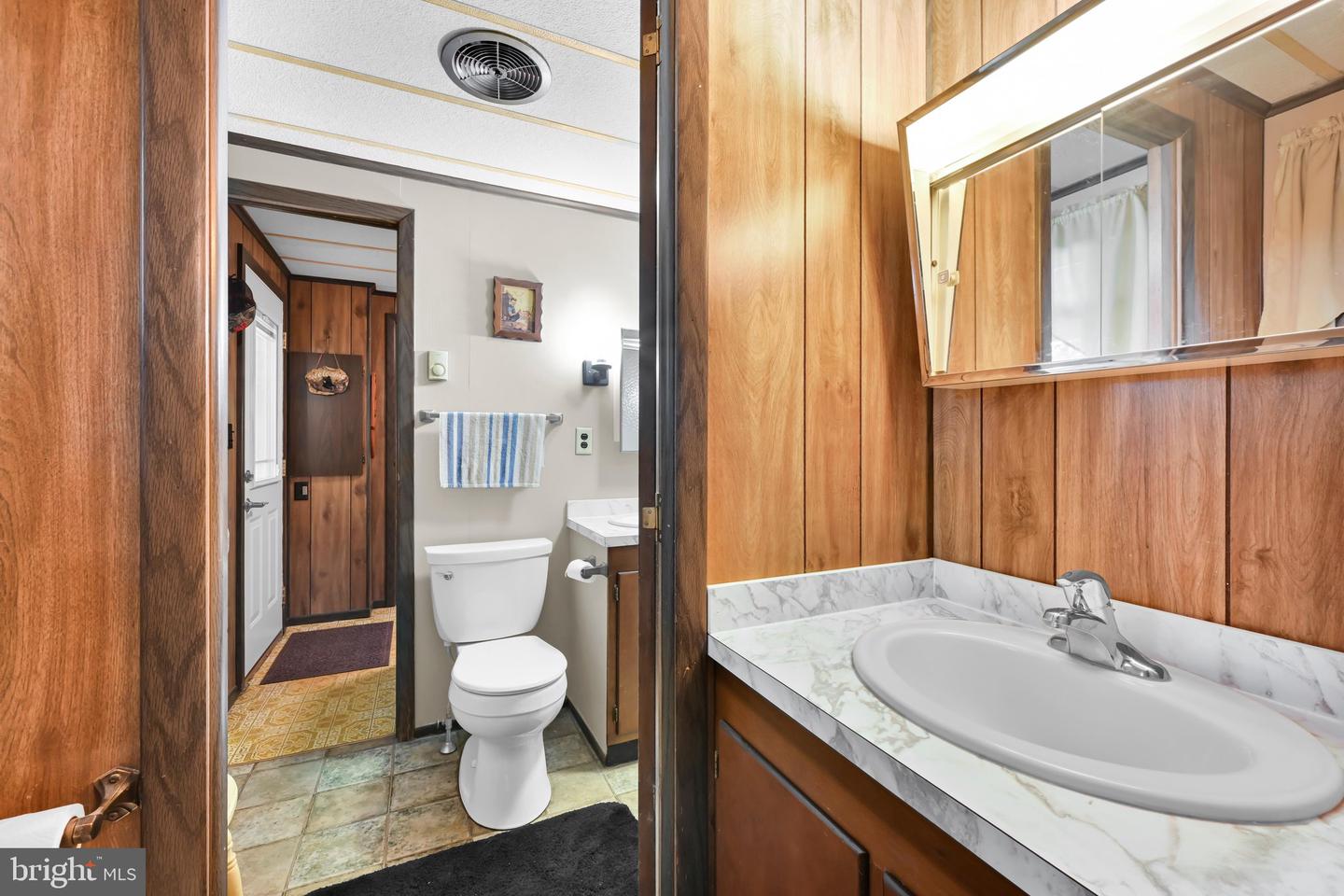 233 Acorn Ln Property Photo 31