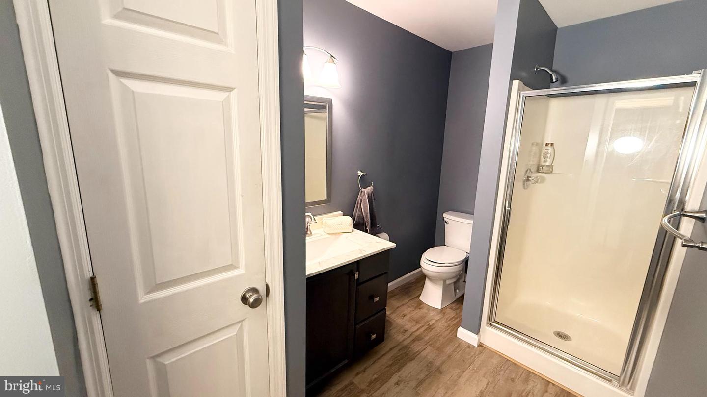 100 Meadowcroft Dr Property Photo 22