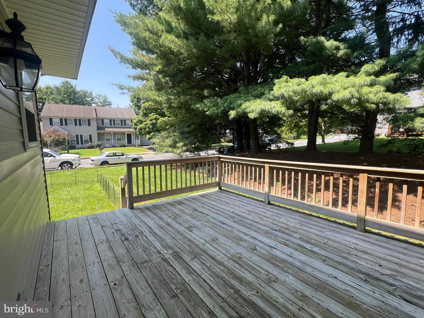 100 Meadowcroft Dr Property Photo 28
