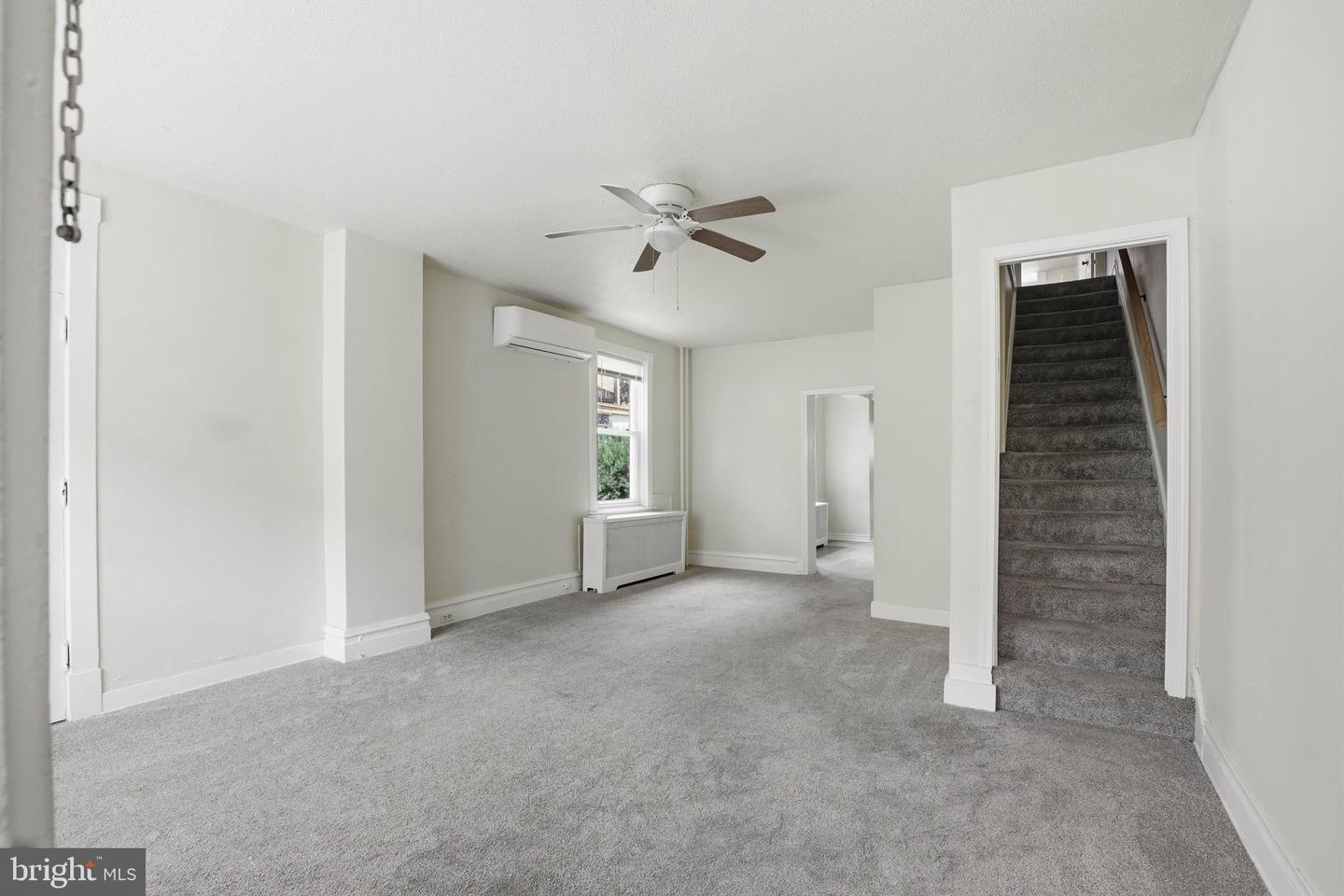 417 E Orange Street Property Photo 5