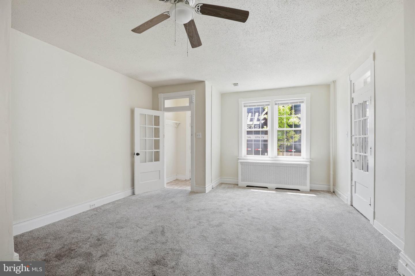 417 E Orange Street Property Photo 8