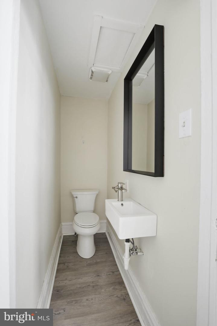 417 E Orange Street Property Photo 16