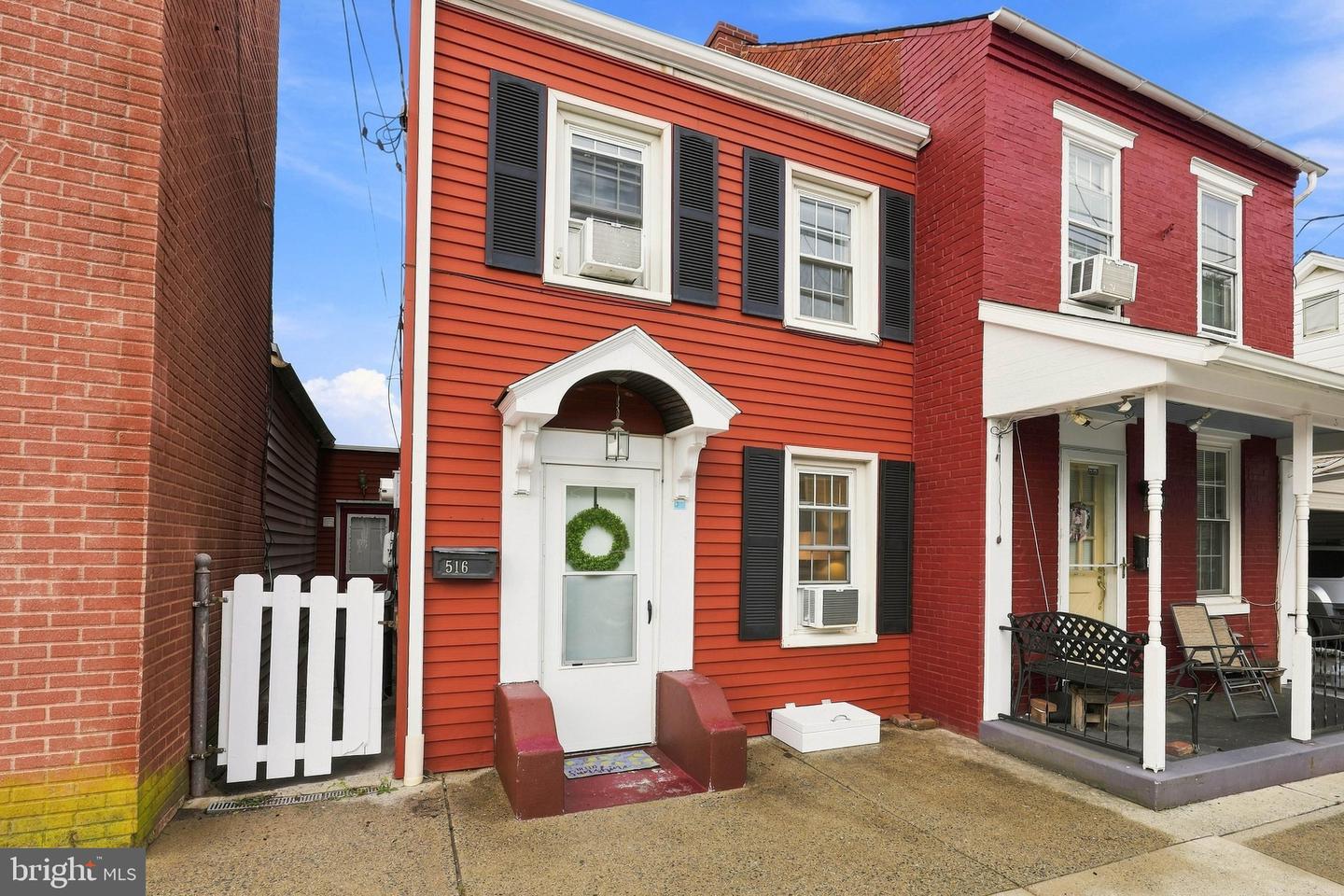 516 Union St Property Photo 1