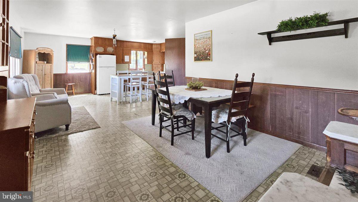 21 Reservoir Rd Property Photo 13