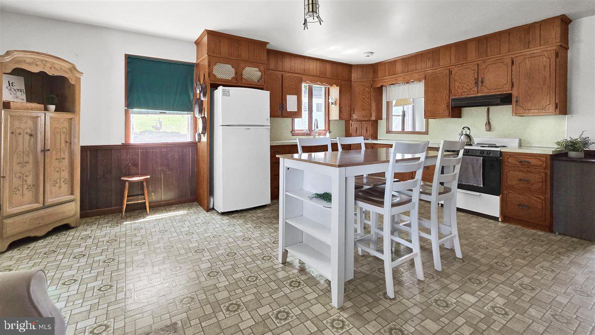 21 Reservoir Rd Property Photo 14