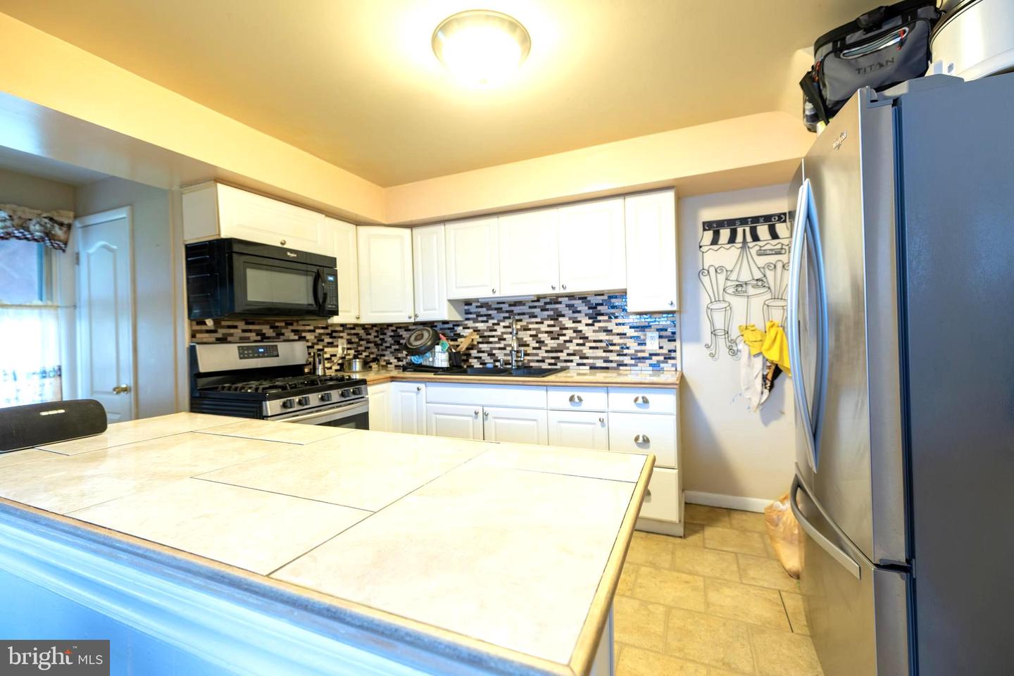 757 Emerald Dr Property Photo 7
