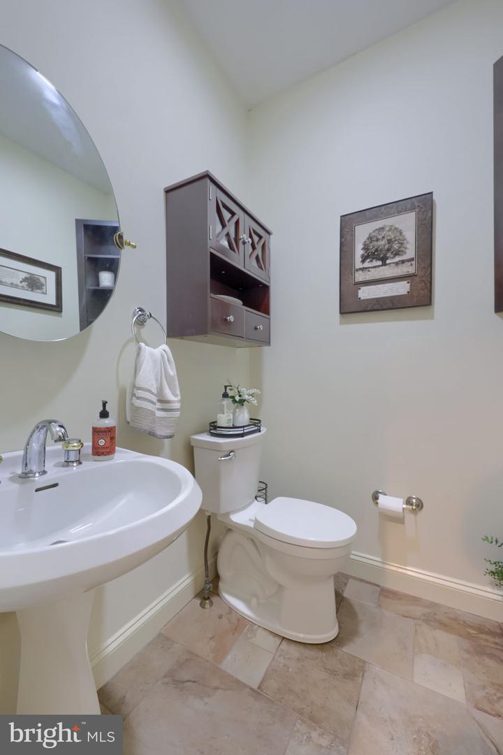 355 Buch Ave Property Photo 46
