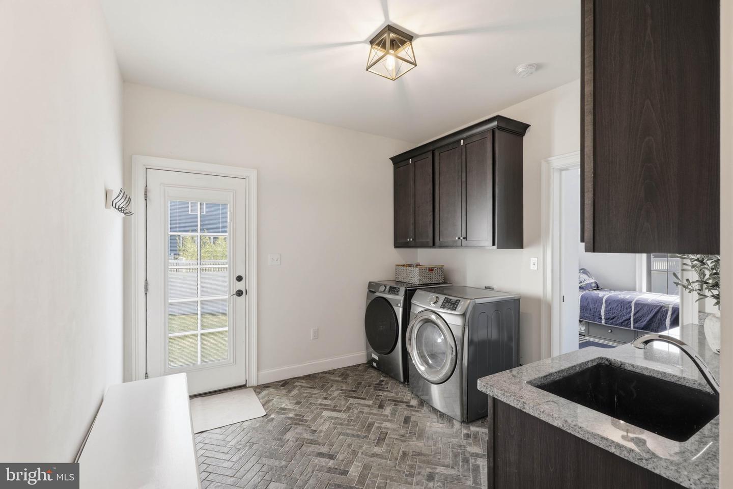 5 Alexa Dr Property Photo 33