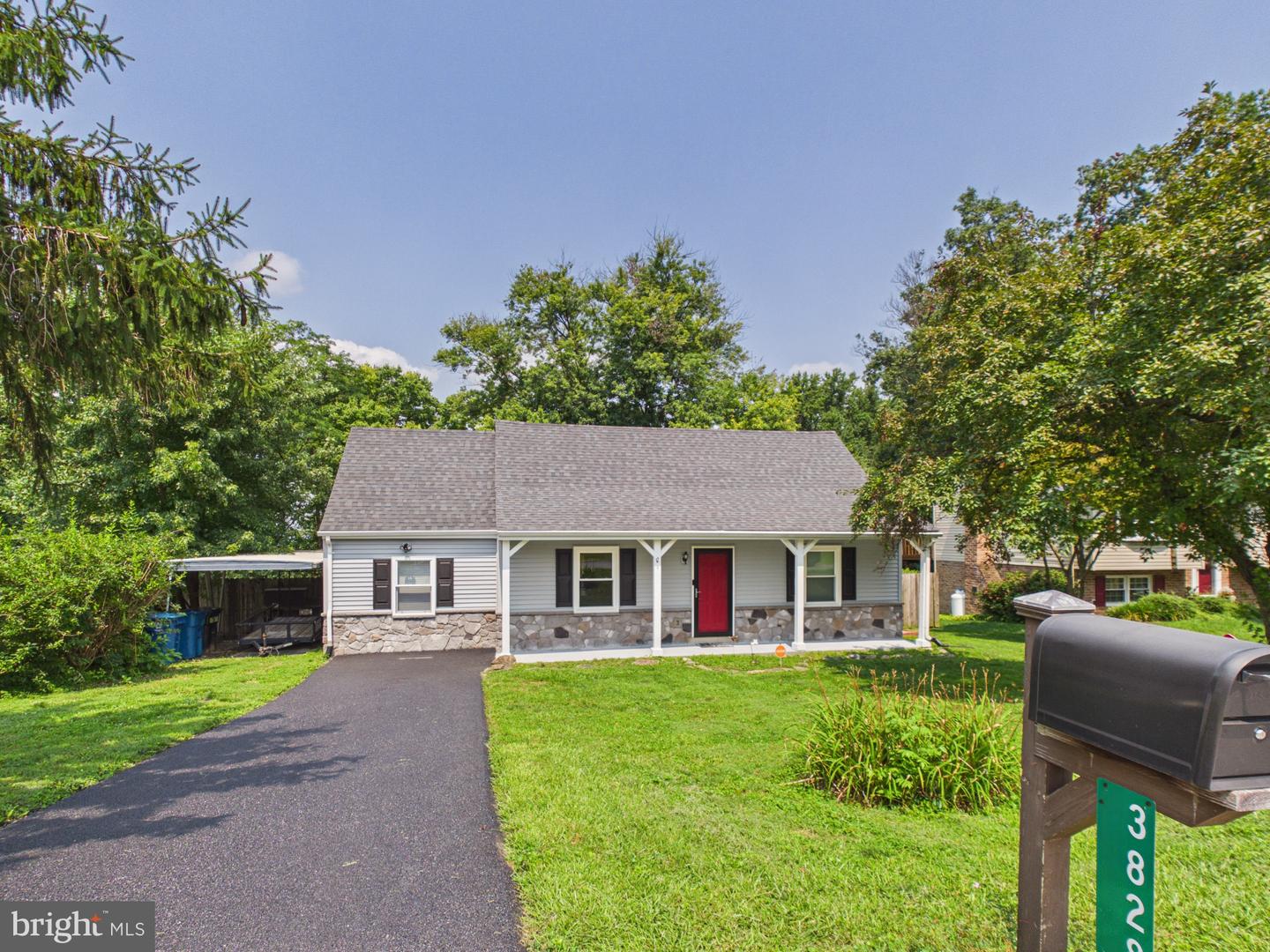 3828 Hillcrest Dr Property Photo 2