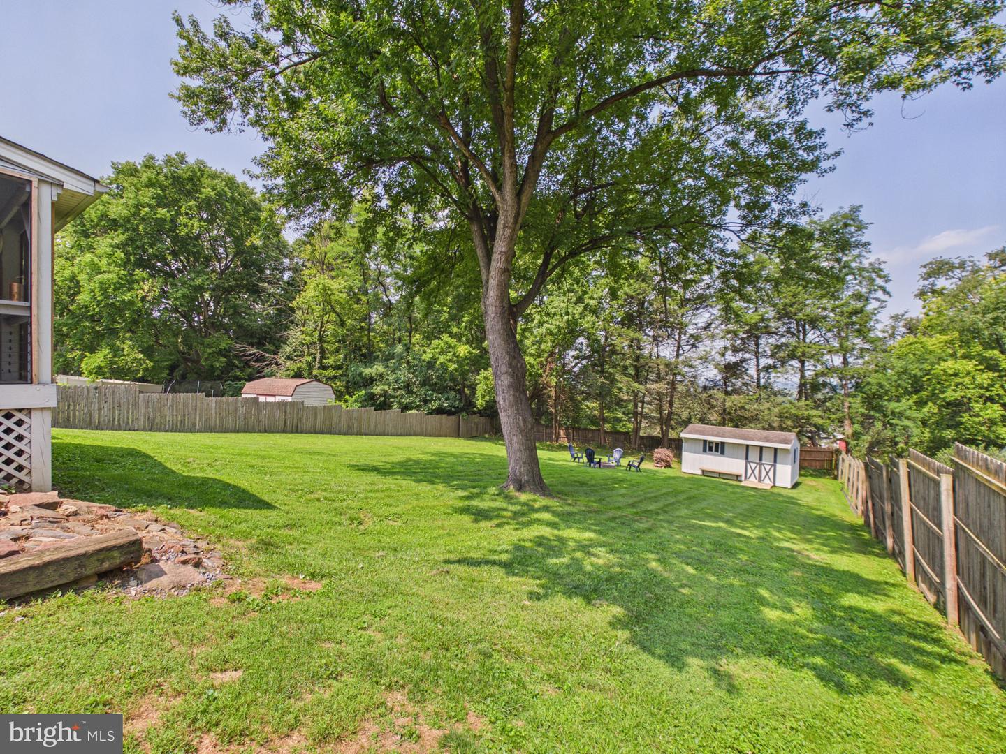 3828 Hillcrest Dr Property Photo 4