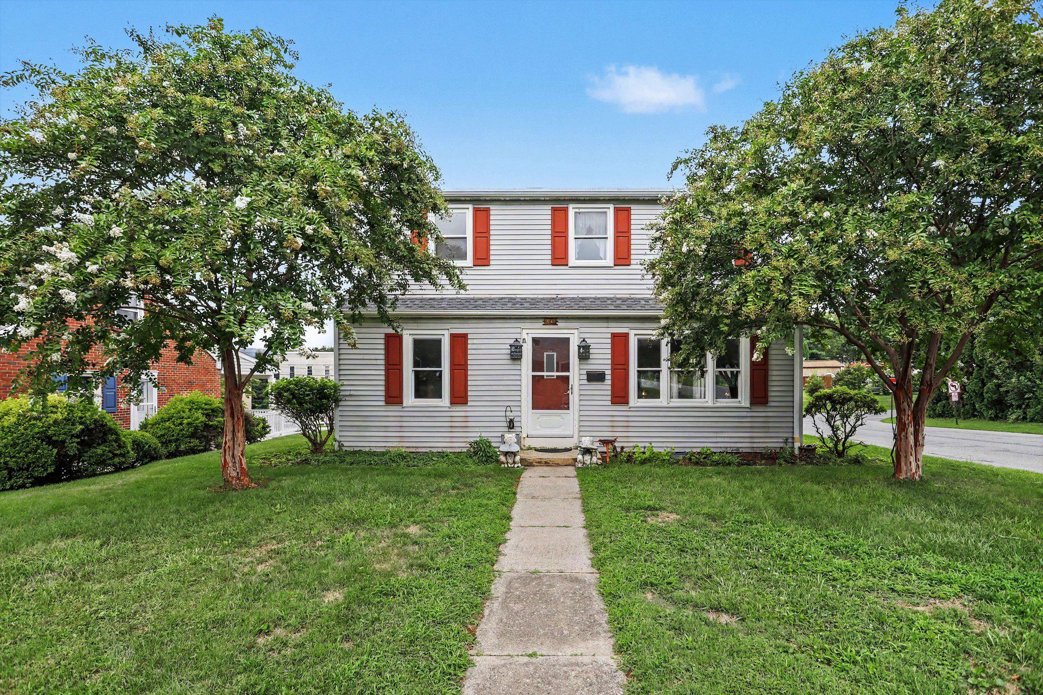 1061 Grinnell Ave Property Photo 1