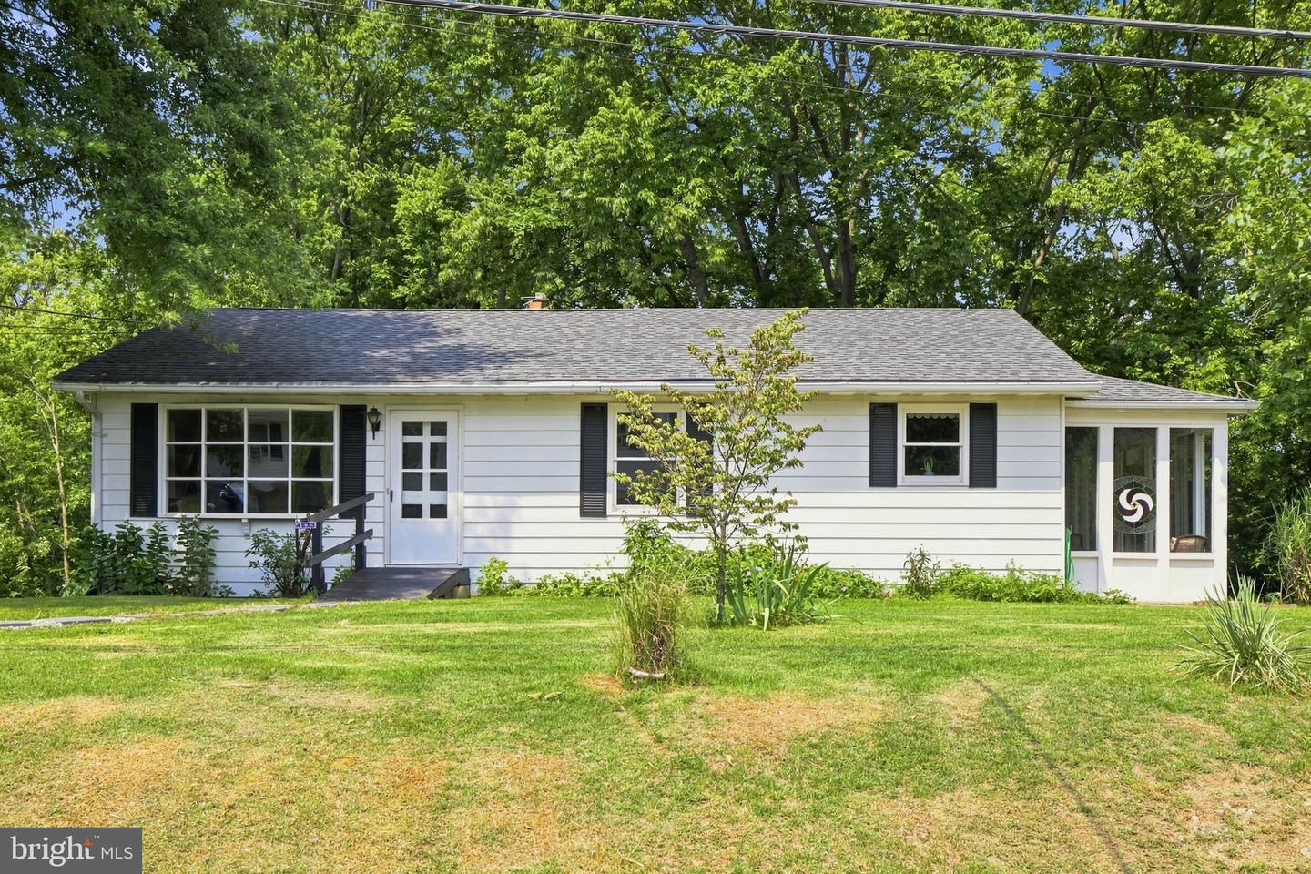 4533 Miller Dr Property Photo 4