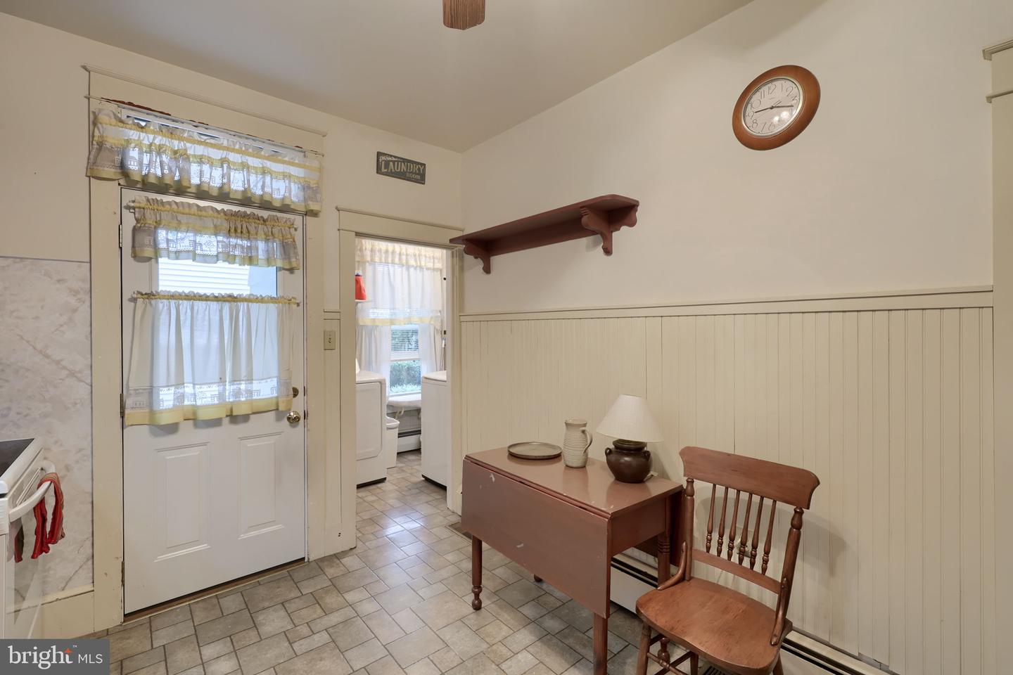 26 W Lemon St Property Photo 12
