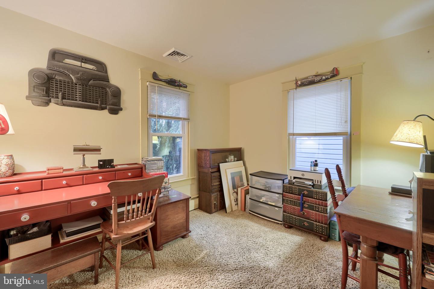 26 W Lemon St Property Photo 19