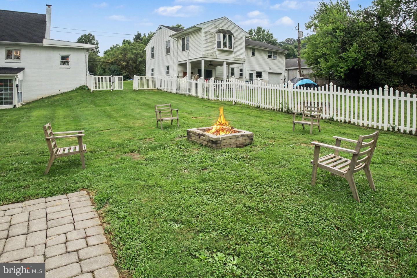 35 Meadow Ln Property Photo 24