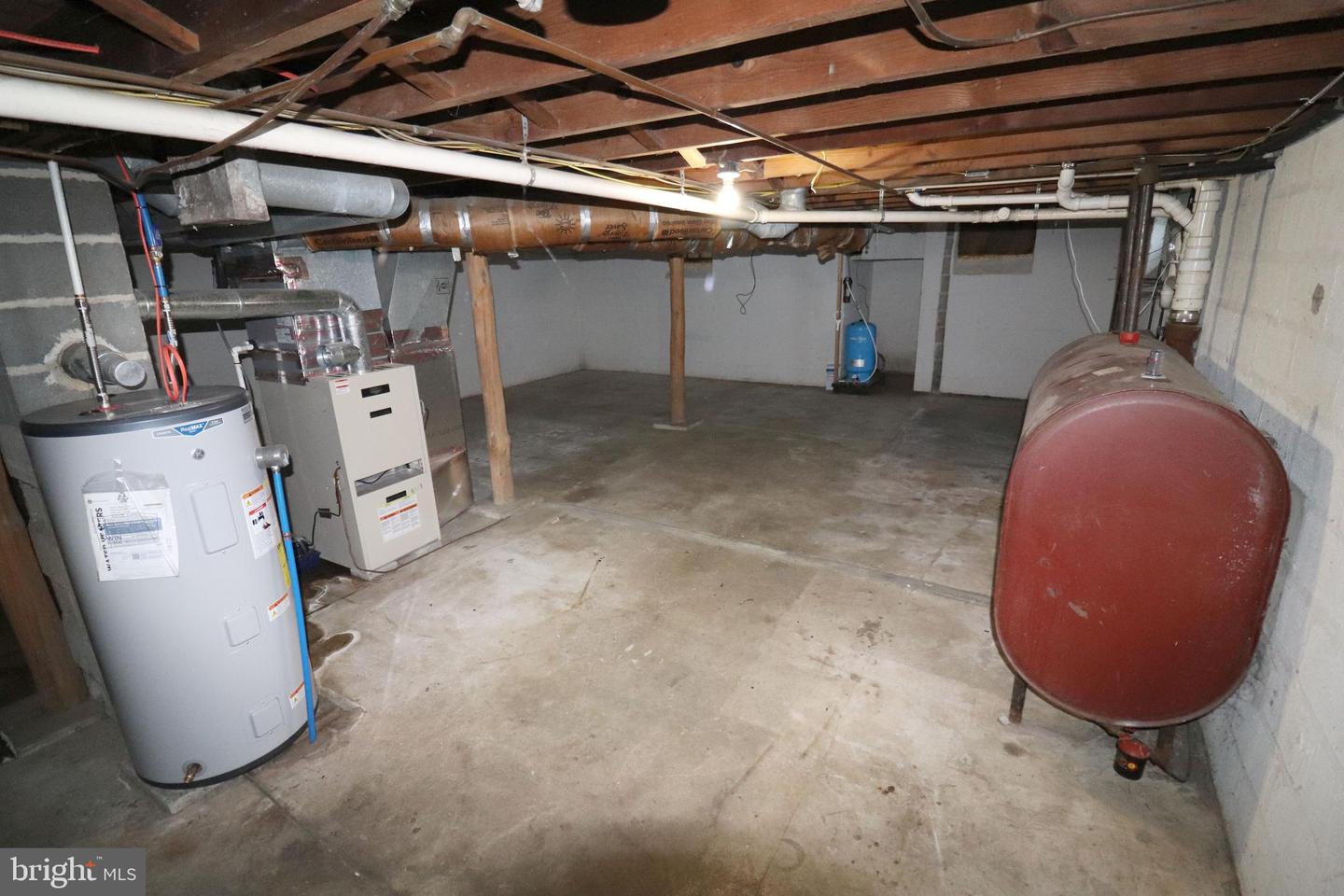 634 E 28th Division Hwy Property Photo 23