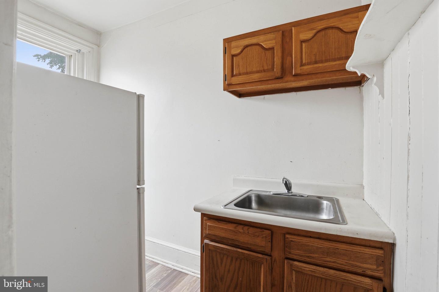 233 W Chestnut St Property Photo 36
