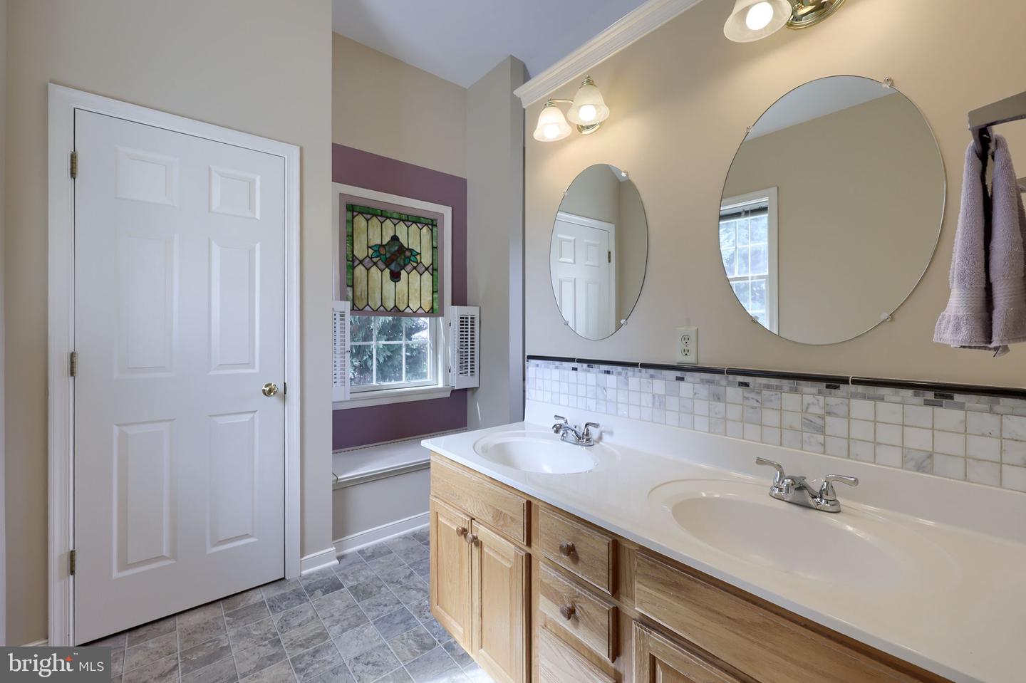 348 Squire Ln Property Photo 27