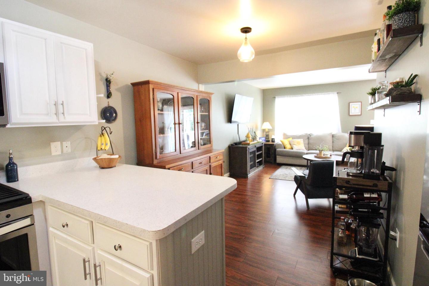 21 Tumbling Run Property Photo 12