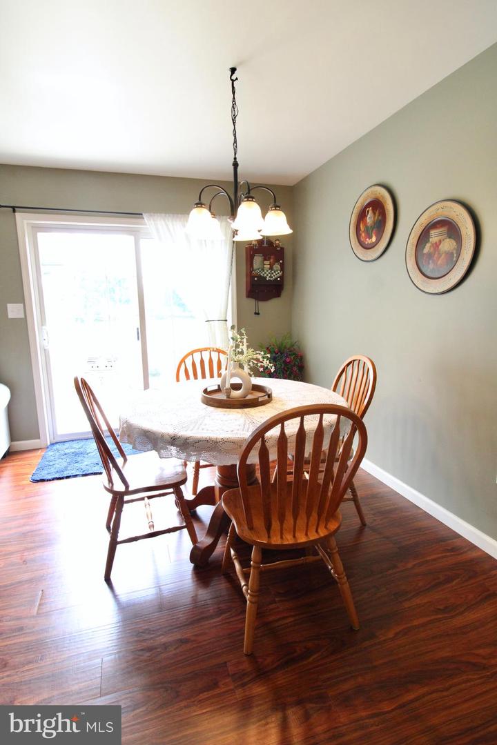 21 Tumbling Run Property Photo 16