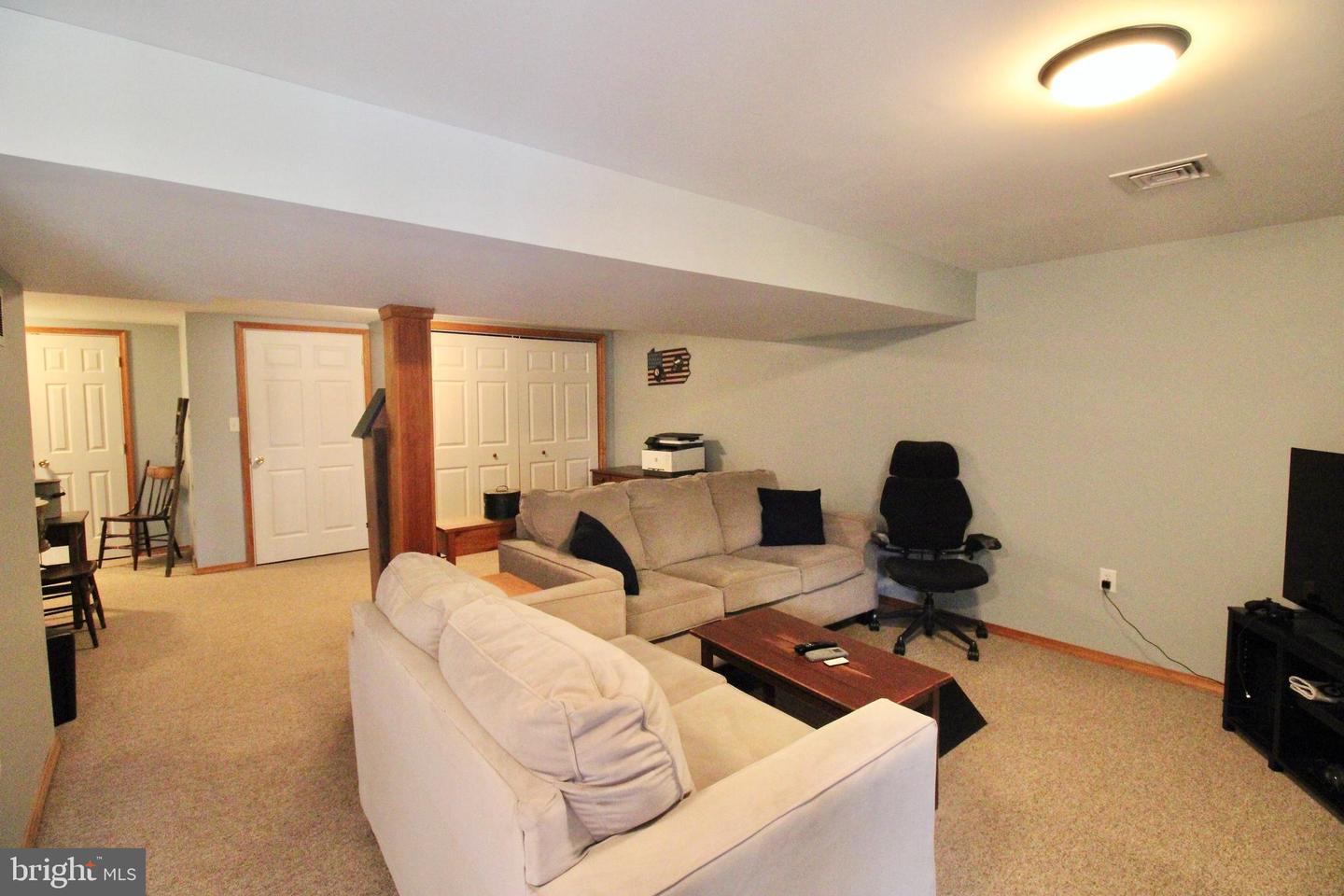 21 Tumbling Run Property Photo 34