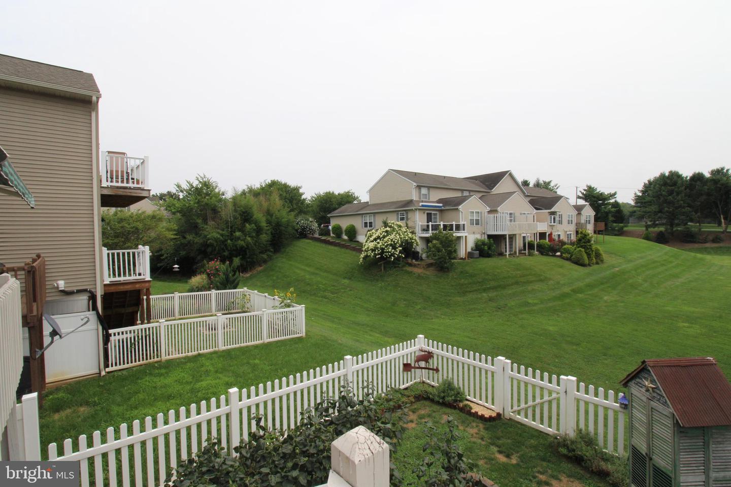 21 Tumbling Run Property Photo 42