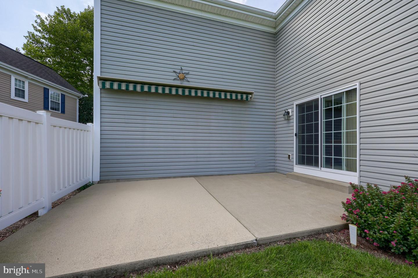 524 Thornberry Ln Property Photo 5