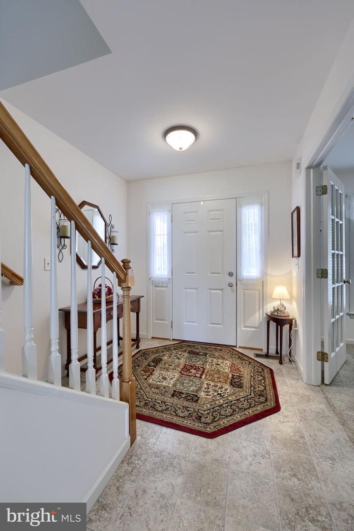 524 Thornberry Ln Property Photo 8
