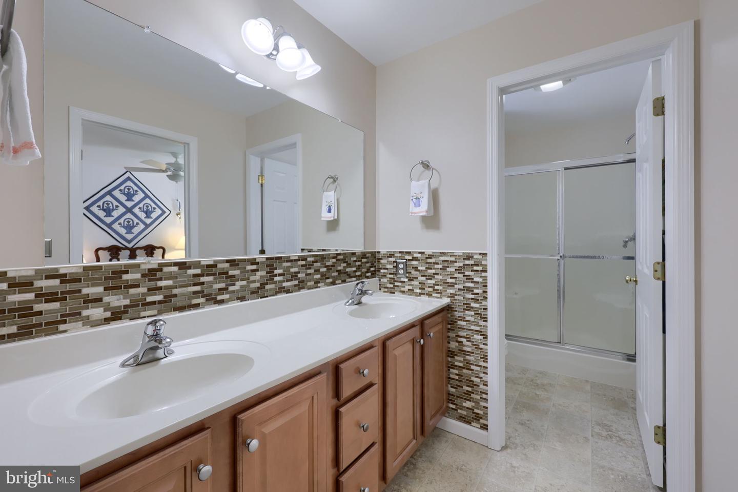 524 Thornberry Ln Property Photo 25