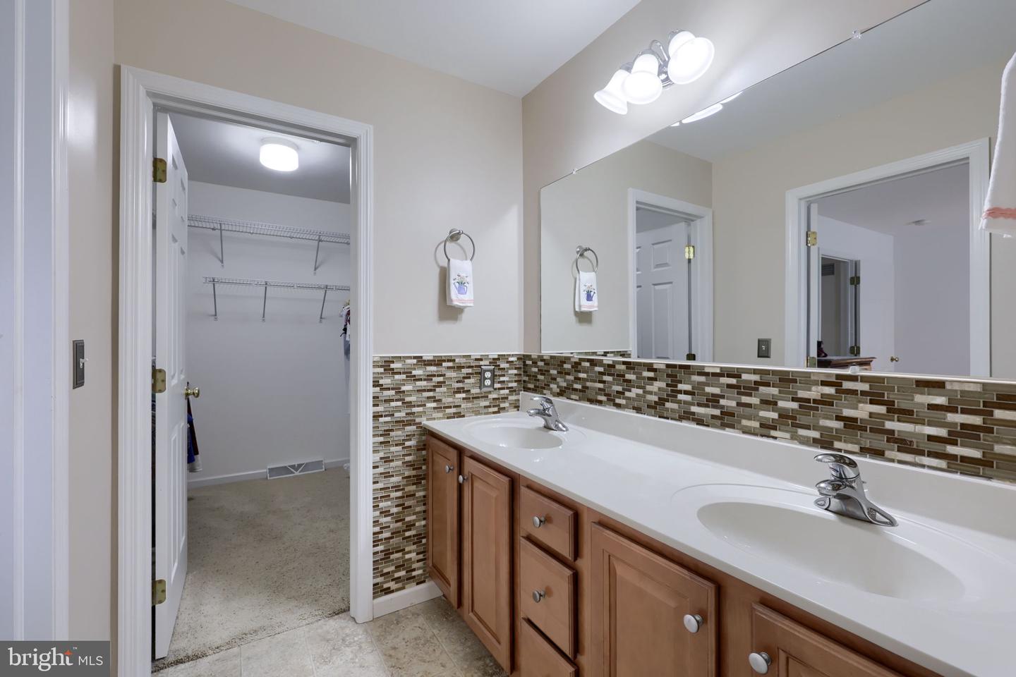 524 Thornberry Ln Property Photo 26