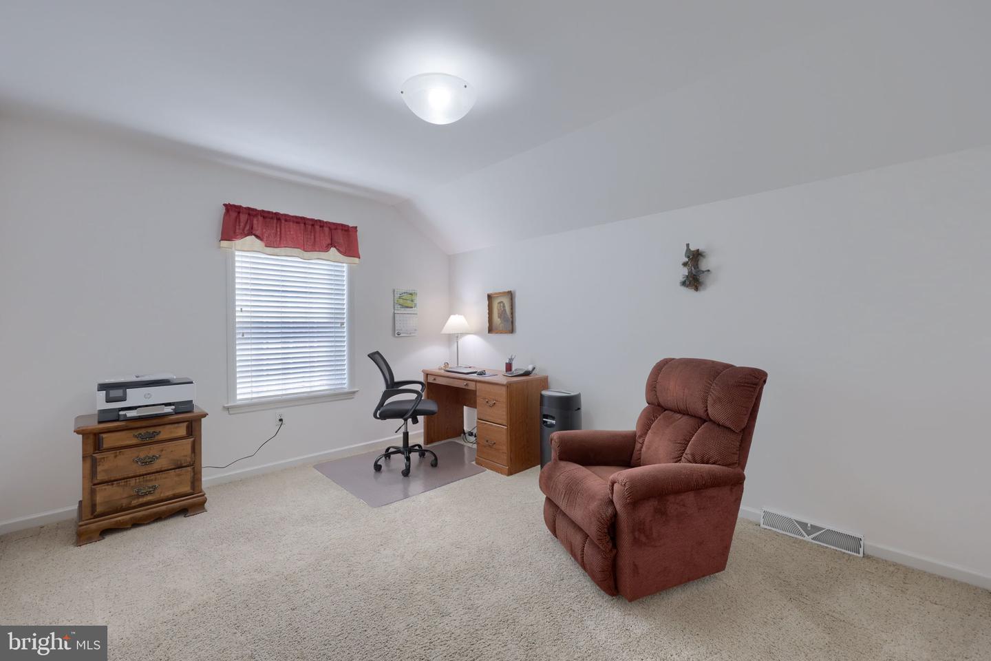 524 Thornberry Ln Property Photo 32