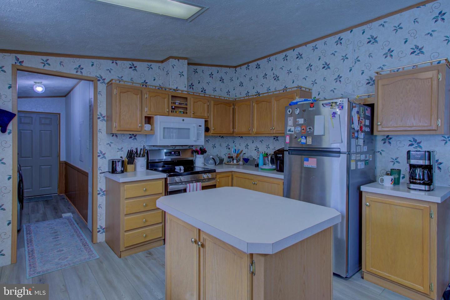 106 Falcon Ct Property Photo 16