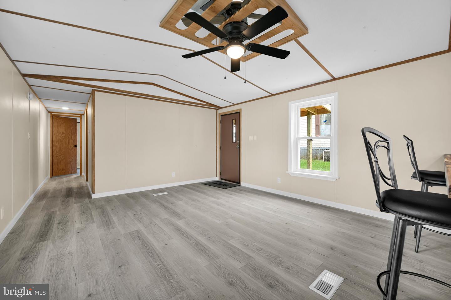 7 Spruce Dr Property Photo 6