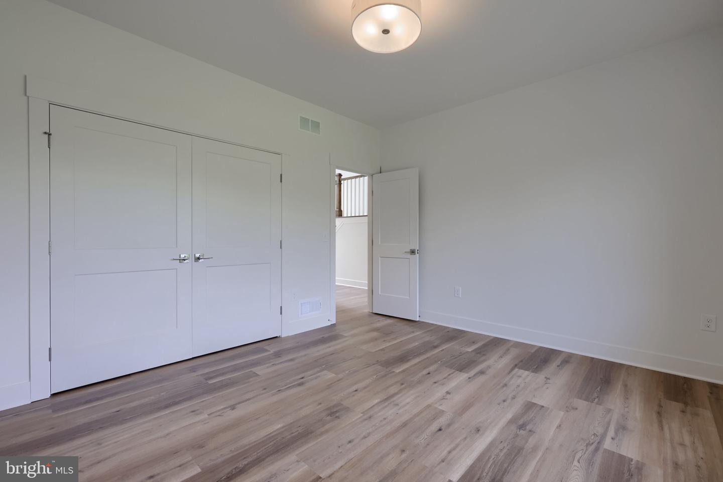 513 Cheltenham Ct Property Photo 48