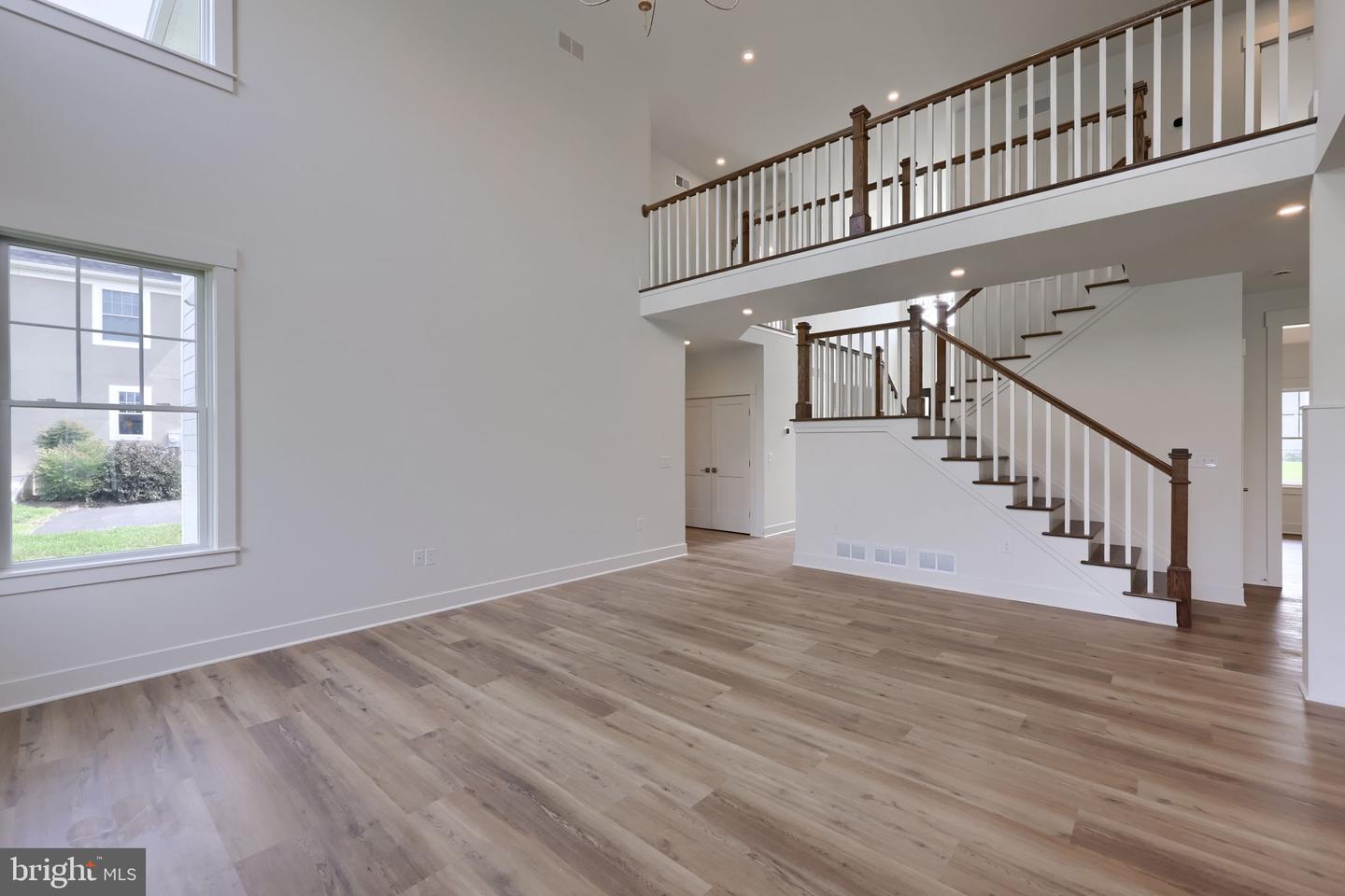 513 Cheltenham Ct Property Photo 52