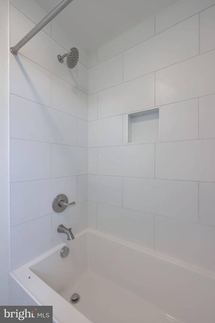 513 Cheltenham Ct Property Photo 66