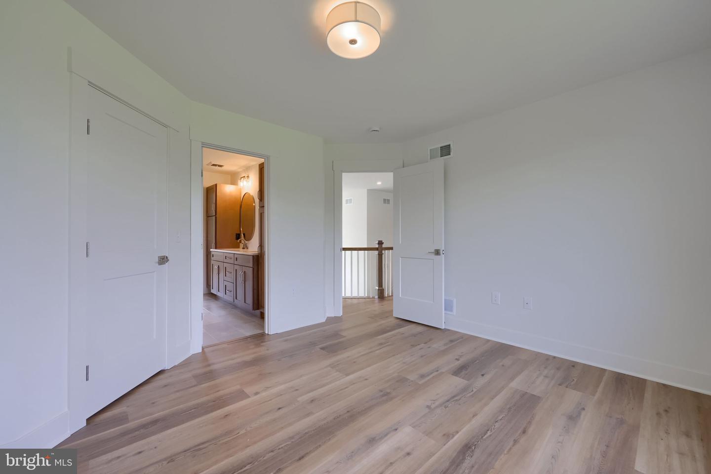 513 Cheltenham Ct Property Photo 69
