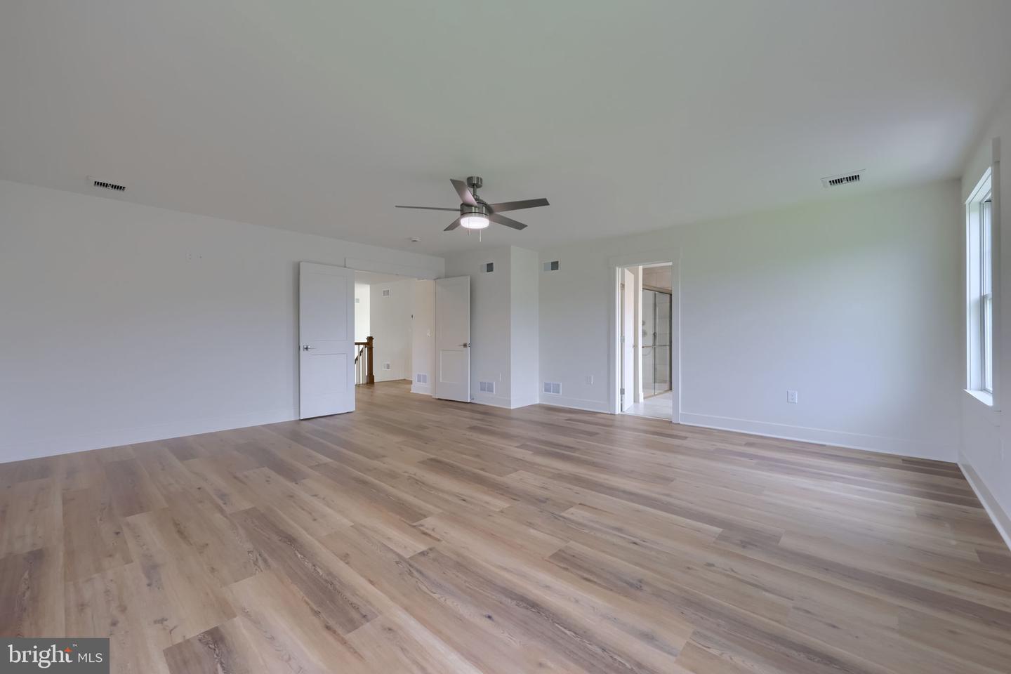 513 Cheltenham Ct Property Photo 76